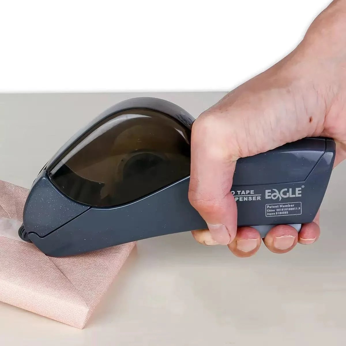 ✂️📦 Automatic Tape Dispenser — One-Handed, Battery-Free, Clean Cut Every Time