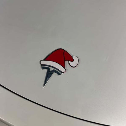 🎅🚗 Santa Hat Car Emblem Overlay — Waterproof, Reusable Holiday Decoration for Any Car Badge