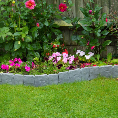 🌼 Keep your garden edges neat and tidy