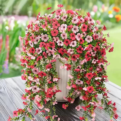 🌿 Cascading daisies & eucalyptus – UV resistant, always in bloom! ☀️