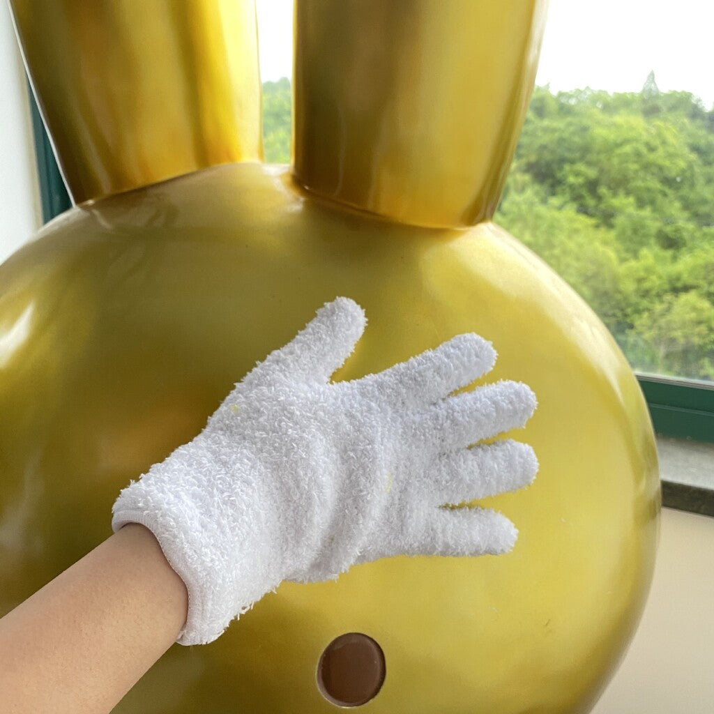 🧤 Dust with a touch – microfiber gloves that grab every speck! ✨