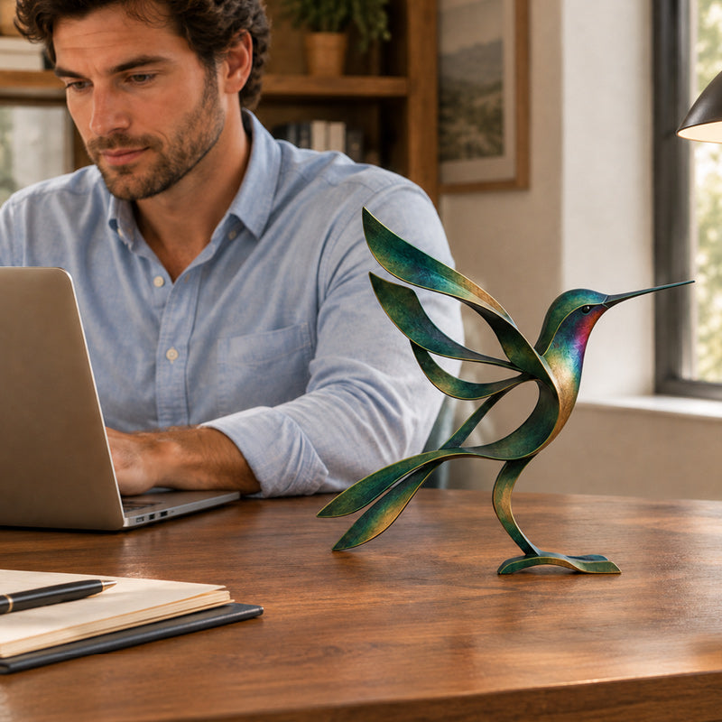 🕊️✨ Metal Bird Sculpture — Modern Openwork Design for Home Decor