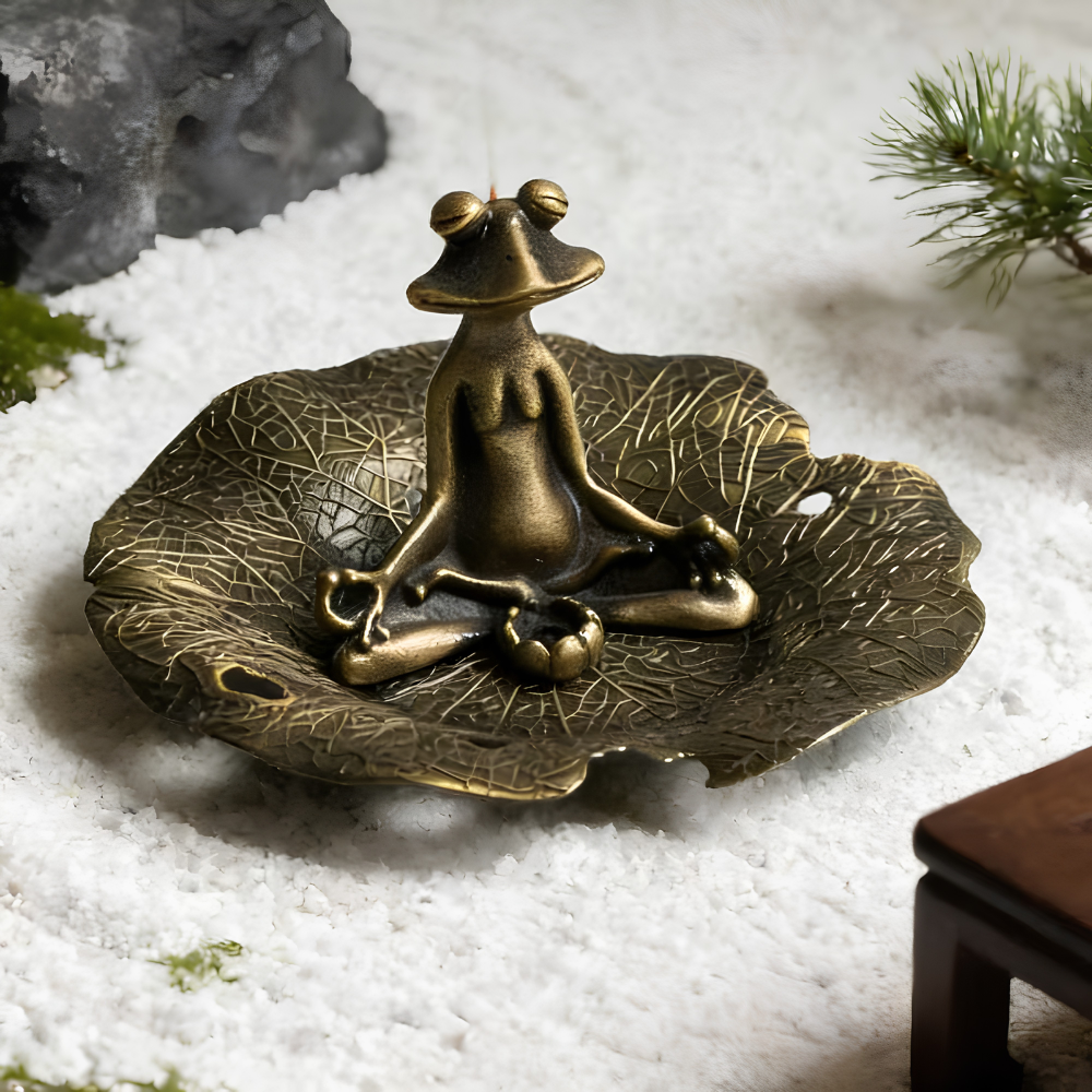 🐸🪔 Zen Frog Incense Holder — Antique Brass Finish with Ash-Catching Lily Pad Tray
