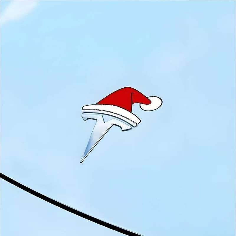 🎅🚗 Santa Hat Car Emblem Overlay — Waterproof, Reusable Holiday Decoration for Any Car Badge